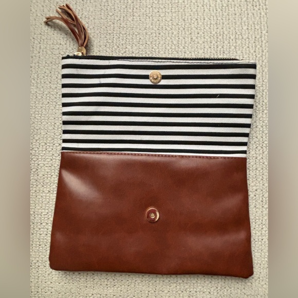 Funky Monkey Striped Black and White Clutch with Brown Faux-Leather, 11x7, VGUC - Picture 3 of 5
